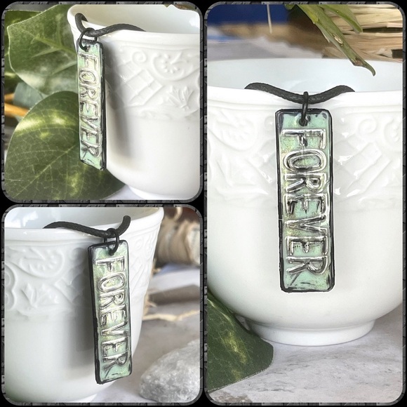 5 For $25💫Psychedelic Tie-Dye 3-D Forever Pendant Necklace - Picture 4 of 7